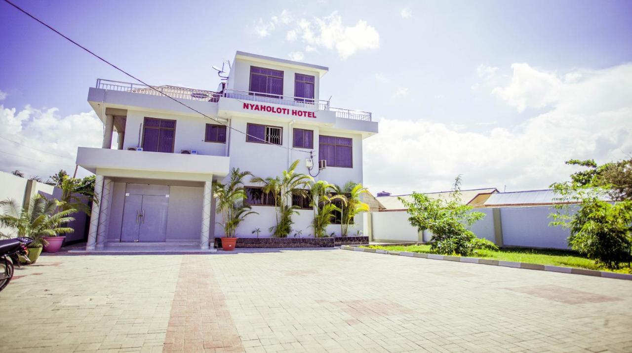 B10 Airport Lodge Daressalam Exterior foto